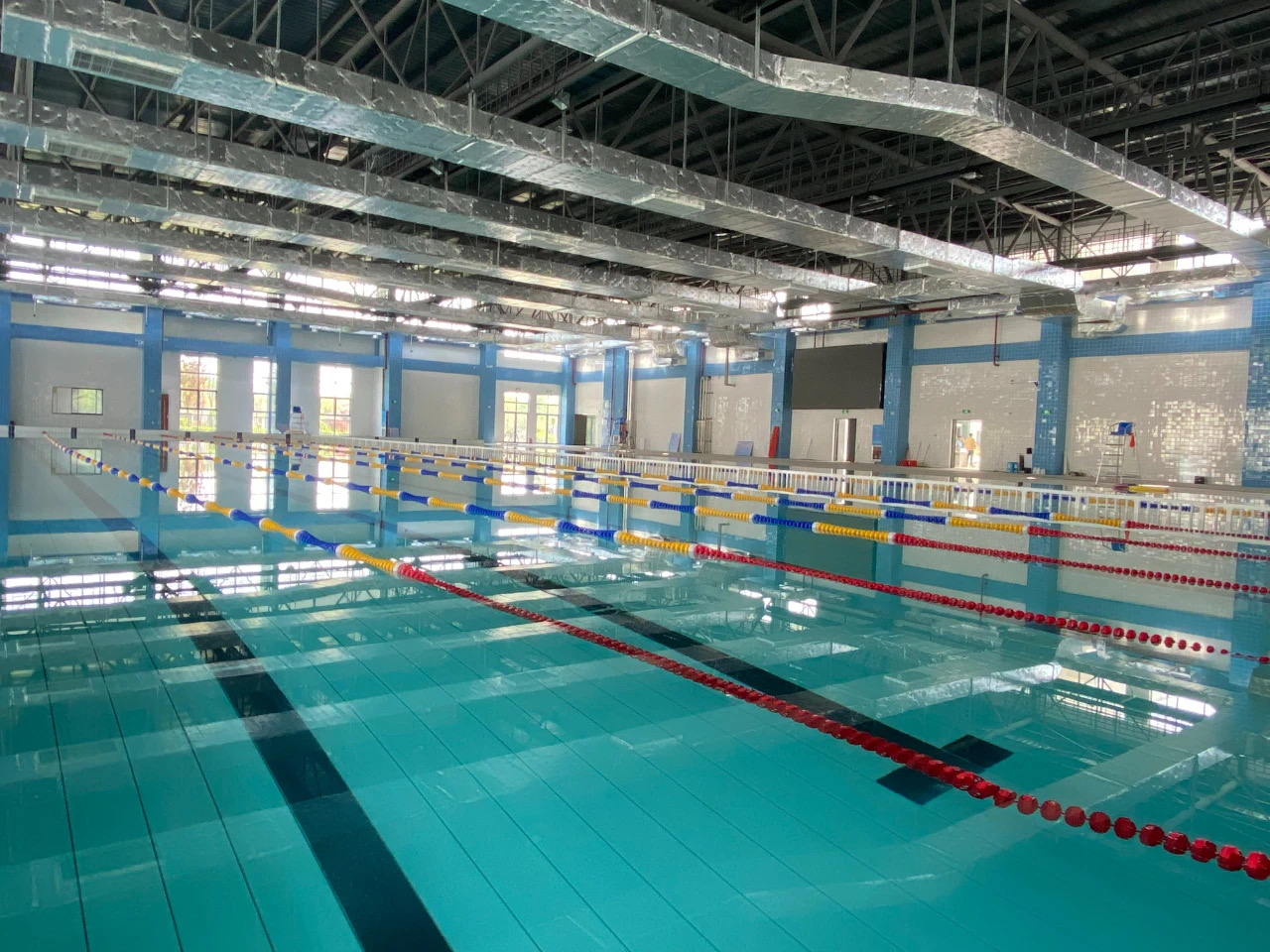 南京邮电大学通达学院游泳馆正式对外开放